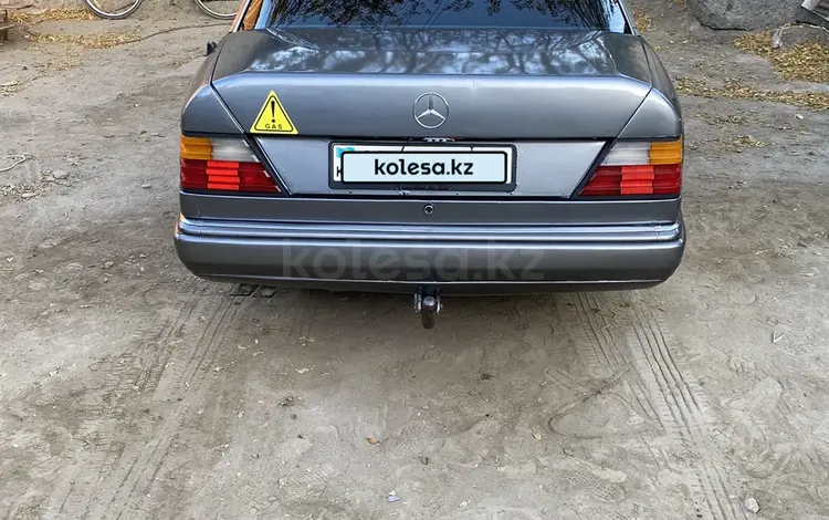 Mercedes-Benz E 280 1993 годаүшін1 300 000 тг. в Кызылорда