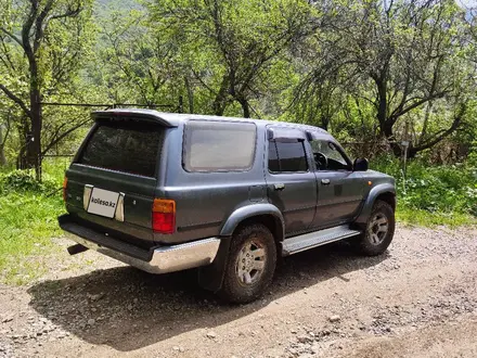 Toyota Hilux Surf 1995 года за 2 400 000 тг. в Алматы – фото 2
