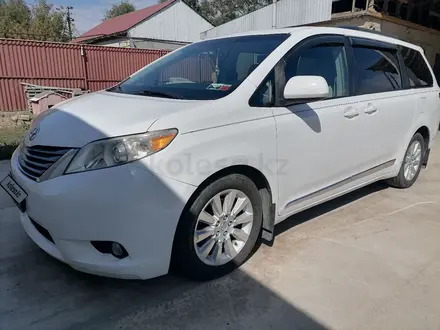 Toyota Sienna 2013 года за 14 000 000 тг. в Алматы – фото 9