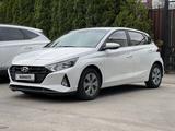 Hyundai i20 2023 года за 6 800 000 тг. в Алматы