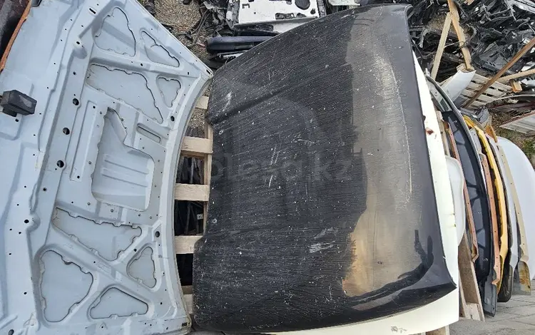 Капот за 100 000 тг. в Алматы