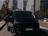 Hyundai Staria VIP Трансфер премиум в Алматы