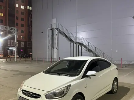 Hyundai Solaris 2012 года за 3 300 000 тг. в Актобе