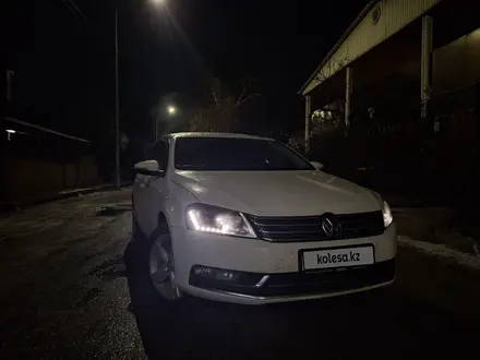 Volkswagen Passat 2011 года за 5 500 000 тг. в Алматы