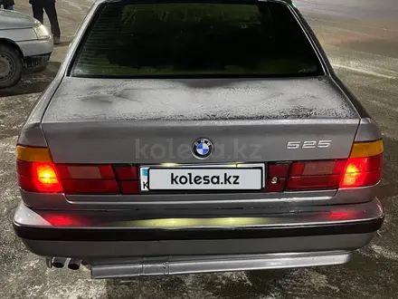 BMW 525 1993 года за 1 840 000 тг. в Алматы – фото 7