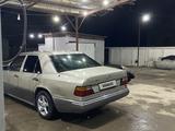 Mercedes-Benz E 230 1990 года за 600 000 тг. в Шымкент – фото 2
