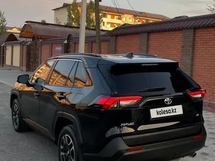 Toyota RAV4 2021 года за 12 000 000 тг. в Тараз – фото 2