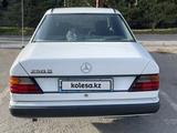 Mercedes-Benz E 250 1993 годаүшін2 500 000 тг. в Астана – фото 4