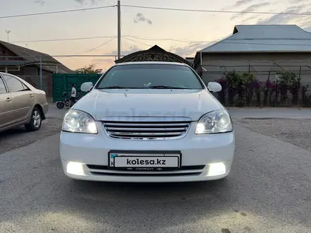 Chevrolet Lacetti 2012 года за 3 800 000 тг. в Абай (Келесский р-н) – фото 4