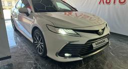 Toyota Camry 2022 года за 13 700 000 тг. в Кызылорда