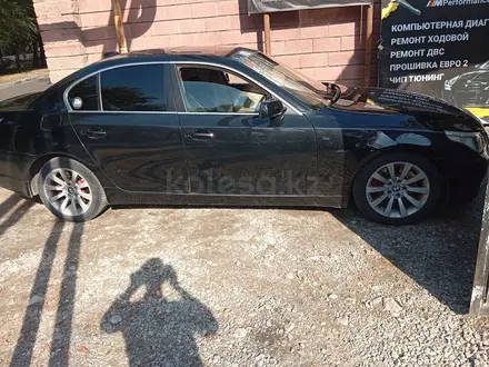 BMW 530 2007 года за 5 500 000 тг. в Алматы – фото 3