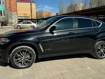 BMW X6 2015 года за 22 100 000 тг. в Актобе – фото 8