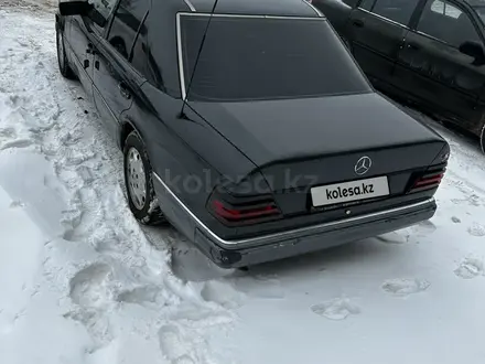 Mercedes-Benz E 220 1993 года за 2 500 000 тг. в Астана – фото 10