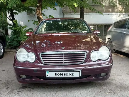 Mercedes-Benz C 180 2003 годаүшін2 200 000 тг. в Алматы – фото 5