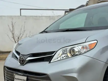 Toyota Sienna 2015 года за 10 500 000 тг. в Актау – фото 5