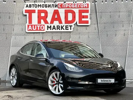 Tesla Model 3 2018 года за 13 700 000 тг. в Алматы – фото 7