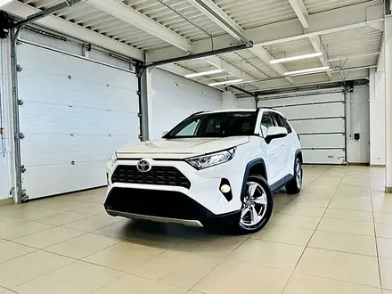 Toyota RAV4 2021 года за 16 000 000 тг. в Алматы – фото 22