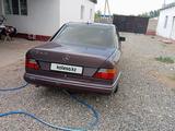 Mercedes-Benz E 220 1992 годаfor1 650 000 тг. в Тараз – фото 4