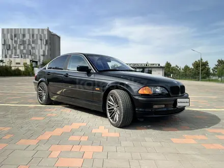 BMW 330 2000 года за 4 200 000 тг. в Алматы – фото 2