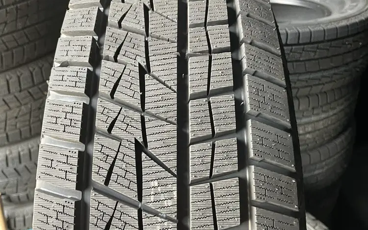 215/45 R17 Goform зима за 25 500 тг. в Алматы
