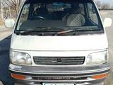Toyota Hiace 1994 года за 3 200 000 тг. в Алматы