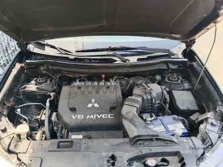Mitsubishi Outlander 2015 года за 8 500 000 тг. в Алматы – фото 14