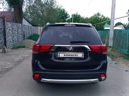 Mitsubishi Outlander 2015 года за 8 500 000 тг. в Алматы – фото 4