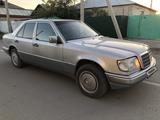 Mercedes-Benz E 220 1994 года за 2 500 000 тг. в Семей – фото 3