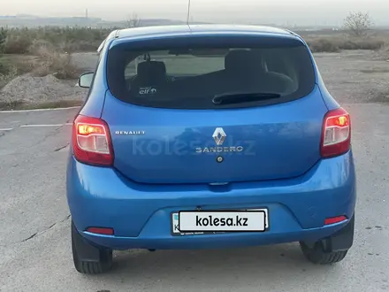 Renault Sandero 2015 года за 4 000 000 тг. в Алматы – фото 7