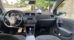 Volkswagen Polo 2016 года за 5 400 000 тг. в Алматы – фото 4