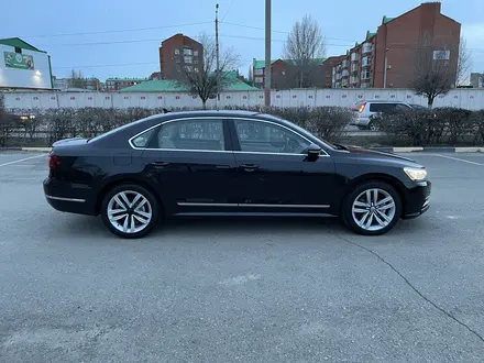 Volkswagen Passat 2017 года за 7 500 000 тг. в Уральск – фото 3