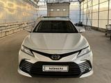 Toyota Camry 2021 года за 17 500 000 тг. в Шымкент – фото 3