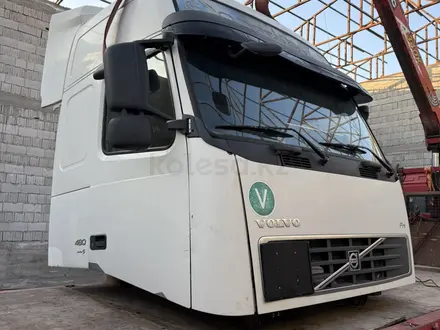 Кабина VOLVO FH13 за 1 000 000 тг. в Алматы – фото 3