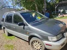 Mitsubishi Space Wagon, 1990