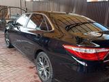 Toyota Camry 2015 года за 5 900 000 тг. в Актобе
