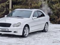 Mercedes-Benz C 240 2000 года за 3 700 000 тг. в Алматы