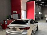 Hyundai Elantra 2016 года за 6 000 000 тг. в Актау – фото 2