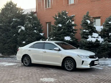 Toyota Camry 2016 года за 12 300 000 тг. в Алматы – фото 38