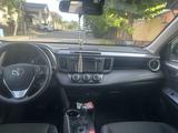 Toyota RAV4 2017 года за 11 000 000 тг. в Шымкент – фото 3