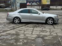 Mercedes-Benz S 500 2006 года за 7 200 000 тг. в Шымкент