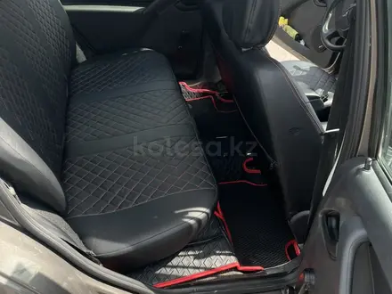 ВАЗ (Lada) Granta 2190 2015 года за 2 950 000 тг. в Караганда – фото 17