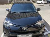 Toyota RAV4 2019 года за 12 500 000 тг. в Астана – фото 2