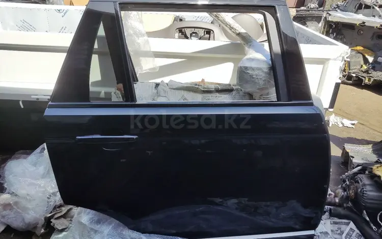 Задняя дверь от Range rover Vogue long за 100 000 тг. в Алматы