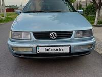 Volkswagen Passat 1995 года за 2 100 000 тг. в Шымкент