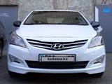 Hyundai Solaris 2016 года за 4 500 000 тг. в Уральск – фото 2