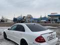 Mercedes-Benz E 320 2004 года за 2 300 000 тг. в Шымкент – фото 2