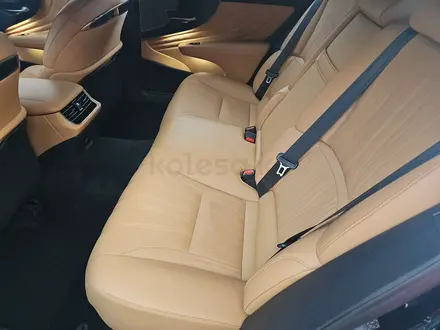 Lexus LS 500 2023 года за 51 000 000 тг. в Алматы – фото 12