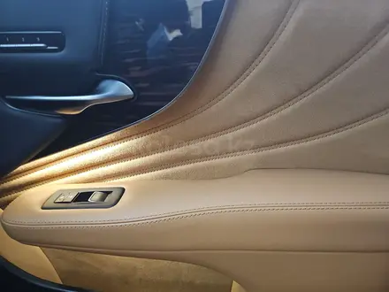 Lexus LS 500 2023 года за 51 000 000 тг. в Алматы – фото 9