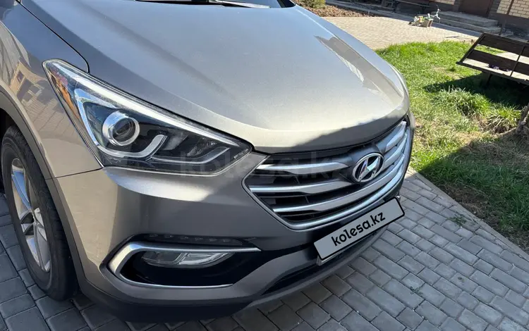 Hyundai Santa Fe 2017 года за 10 400 000 тг. в Уральск