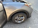 Hyundai Santa Fe 2017 года за 10 400 000 тг. в Уральск – фото 4